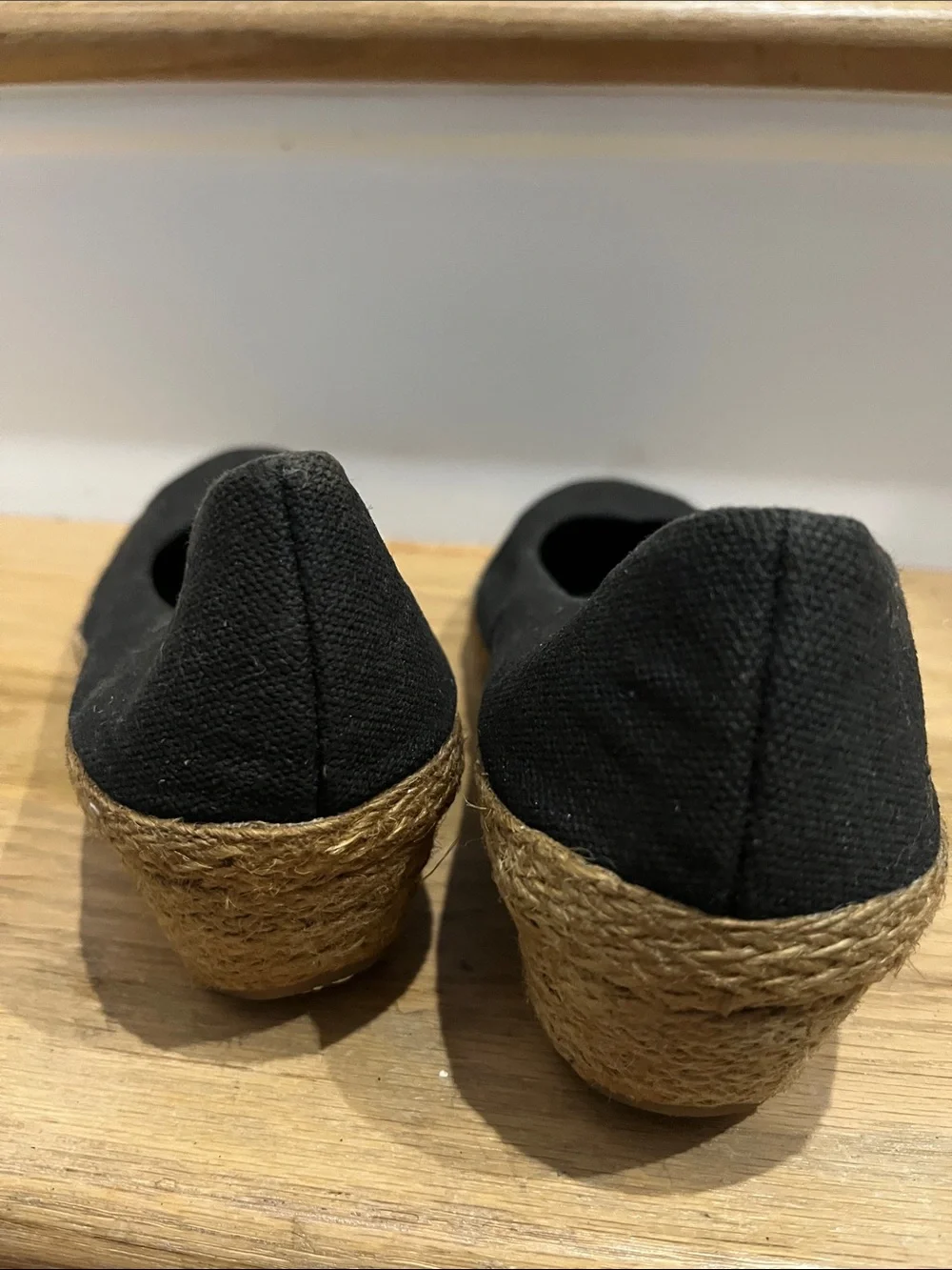 Easy Spirit black canvas